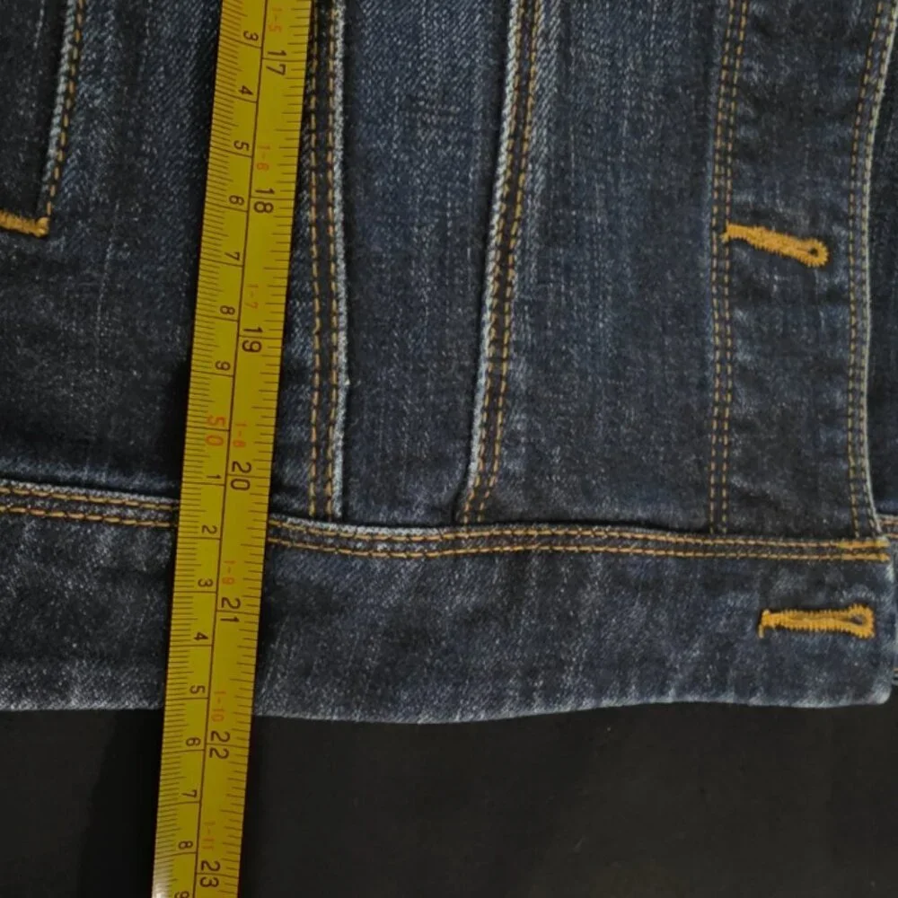 CAbi Jeans Blue Denim Jacket Womens S Style 721 Rodeo Trucker Classic Western - Picture 11 of 12